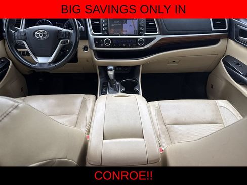 Used 2018 Toyota Highlander Limited FWD image 26