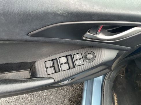 Used 2014 MAZDA MAZDA3 i SV image 29