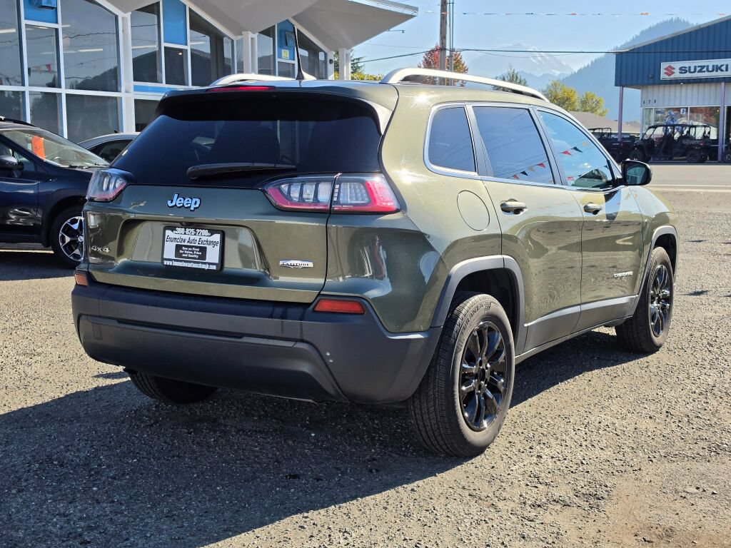 Used 2019 Jeep Cherokee Latitude Plus w/ Cold Weather Group AWD/4WD image 7