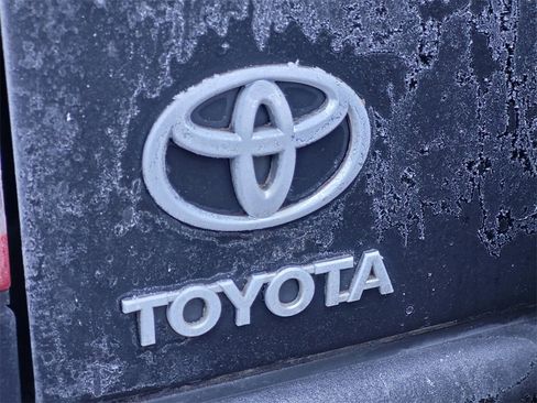 Used 2013 Toyota FJ Cruiser 4WD image 9