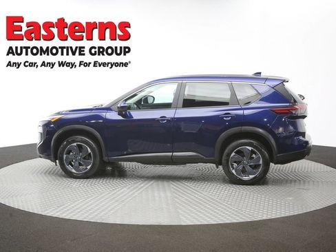 Used 2024 Nissan Rogue SV AWD/4WD image 60