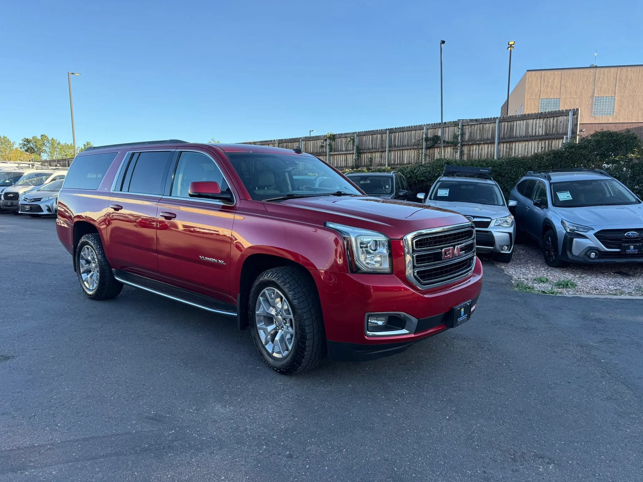 Used 2015 GMC Yukon XL SLT w/ HD Trailering Package AWD/4WD image 11