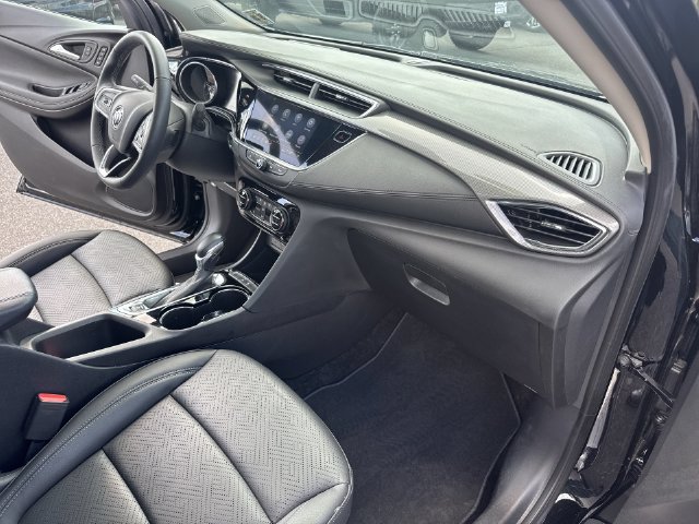 Used 2023 Buick Encore GX Essence w/ Experience Buick Package FWD image 27