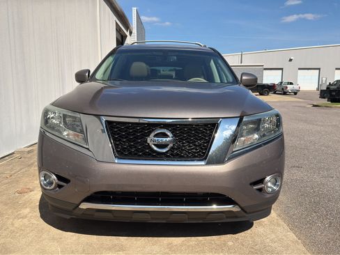 Used 2014 Nissan Pathfinder SL w/ SL Premium Package FWD image 8