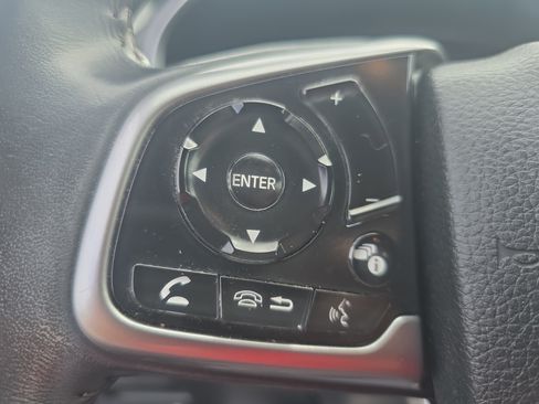 Used 2019 Honda CR-V Touring image 16