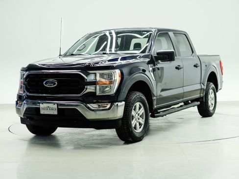 Used 2022 Ford F150 XLT w/ Trailer Tow Package image 3