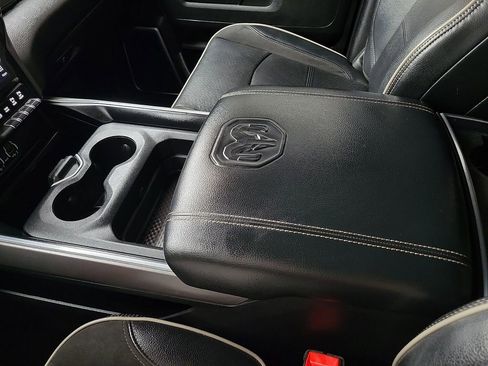 Used 2022 RAM 2500 Laramie w/ Night Edition image 25