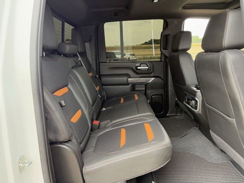 Used 2022 GMC Sierra 2500 AT4 w/ AT4 Premium Plus Package AWD/4WD image 30