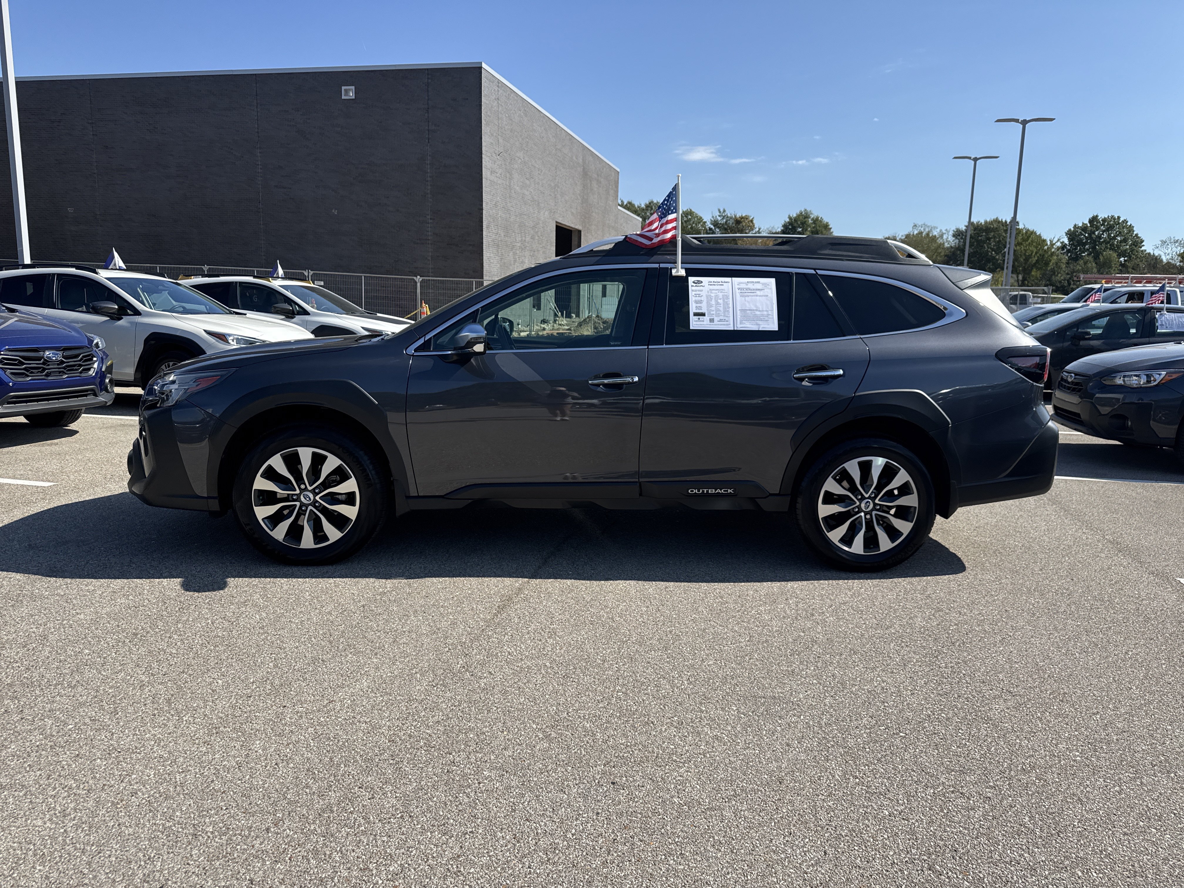 Used 2023 Subaru Outback Touring XT AWD/4WD image 6