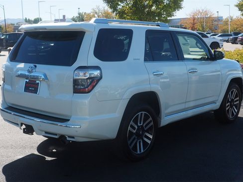 Used 2022 Toyota 4Runner Limited image 5