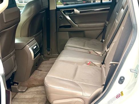 Used 2014 Lexus GX 460 Luxury image 11