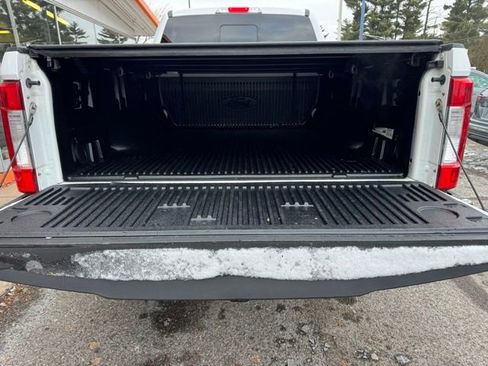 Used 2017 Ford F250 Lariat w/ Lariat Value Package image 24