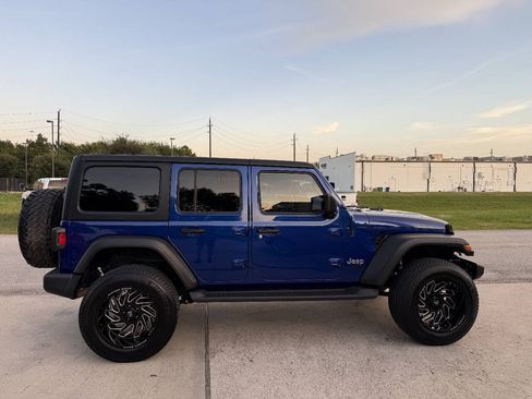 Used 2020 Jeep Wrangler Unlimited Sport AWD/4WD image 7