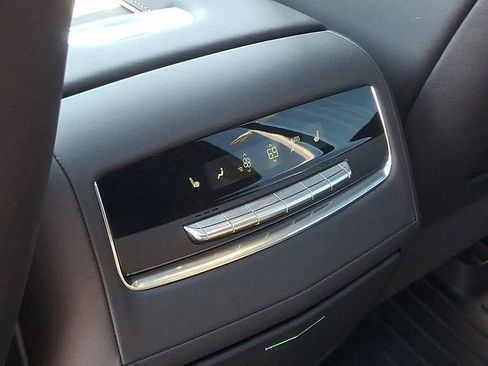 Used 2023 Cadillac Escalade Sport Platinum w/ LPO, ONYX Package AWD/4WD image 9