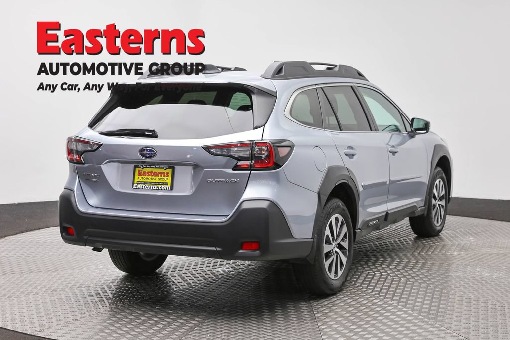 Used 2025 Subaru Outback Premium AWD/4WD image 6