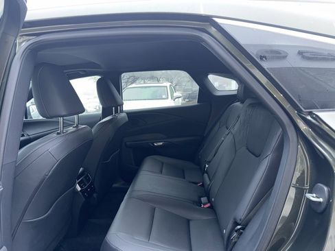 Certified 2025 Lexus RX 350 Premium w/ Accessory Package image 17