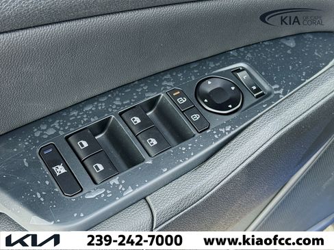 New 2026 Kia Sportage EX w/ EX Panorama Roof Package image 20