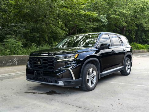 Used 2023 Honda Pilot EX-L image 5