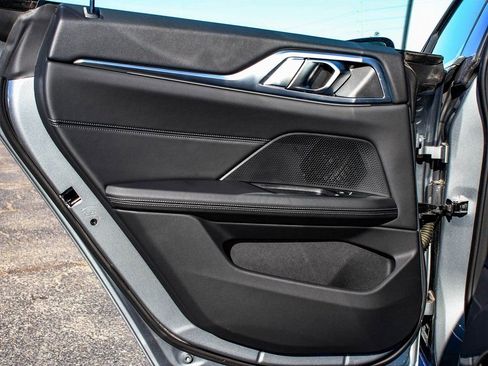 Used 2024 BMW i4 xDrive40i image 11