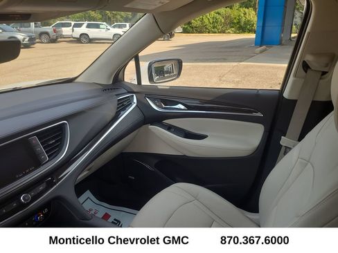 Used 2022 Buick Enclave Premium w/ Surround and Sites Package FWD image 25