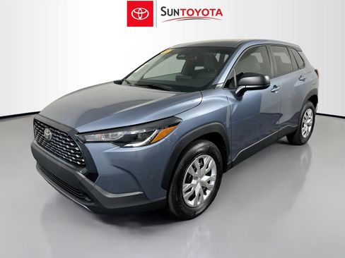 Used 2025 Toyota Corolla Cross L image 9