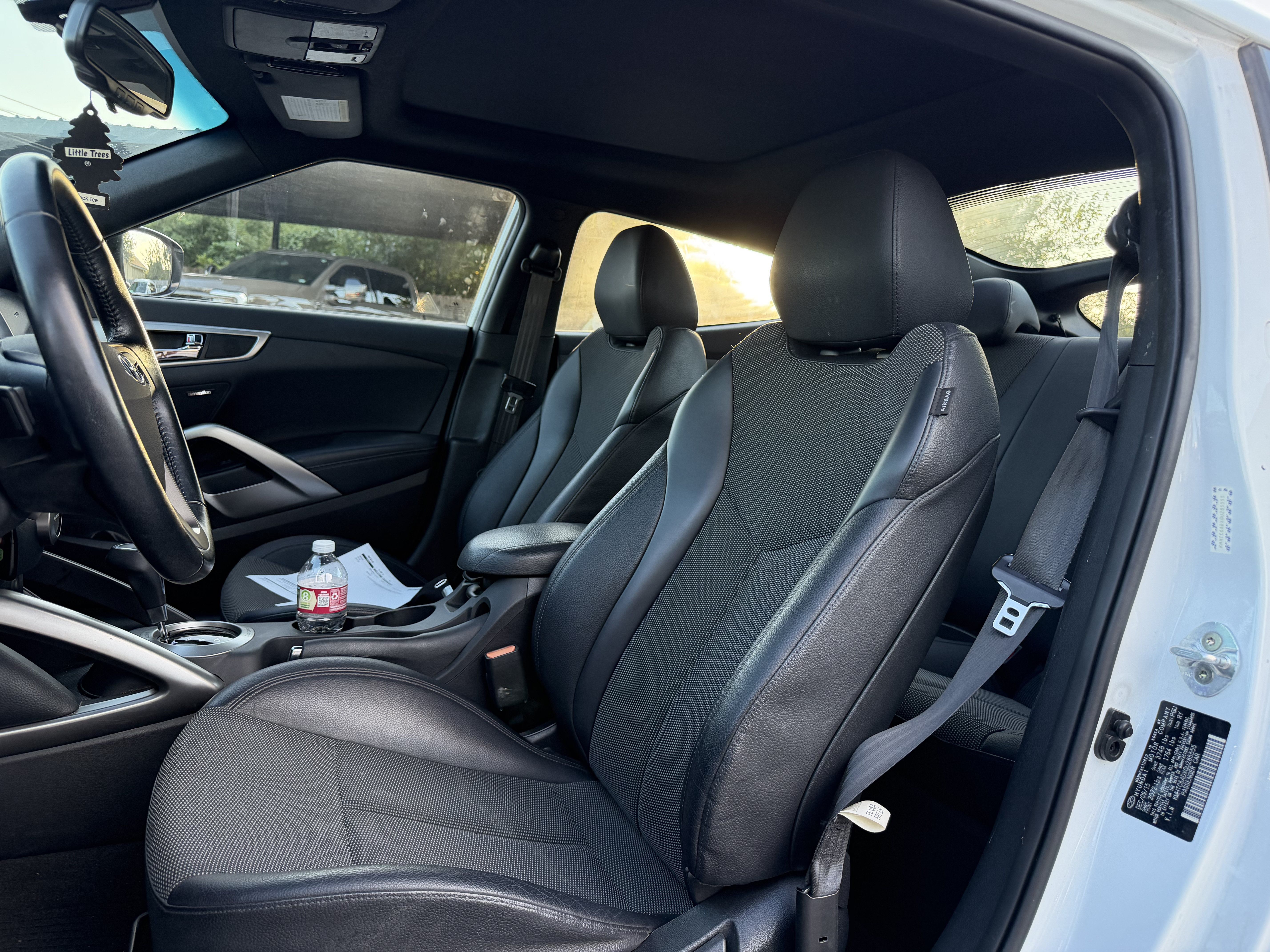 Used 2016 Hyundai Veloster w/ Option Group 02 FWD image 14