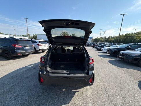 Used 2024 Subaru Crosstrek 2.0i Premium AWD/4WD image 5