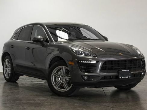 Used 2016 Porsche Macan S image 10
