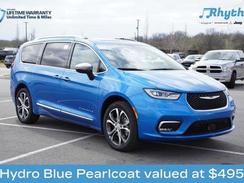 New 2026 Chrysler Pacifica Pinnacle AWD/4WD image 1