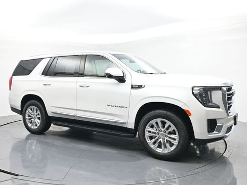 Certified 2024 GMC Yukon SLT w/ SLT Luxury Package image 7
