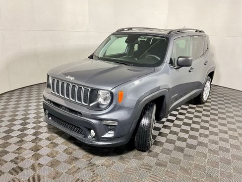 Used 2022 Jeep Renegade Latitude image 9