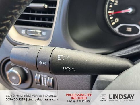 Used 2015 Jeep Renegade Limited FWD image 25