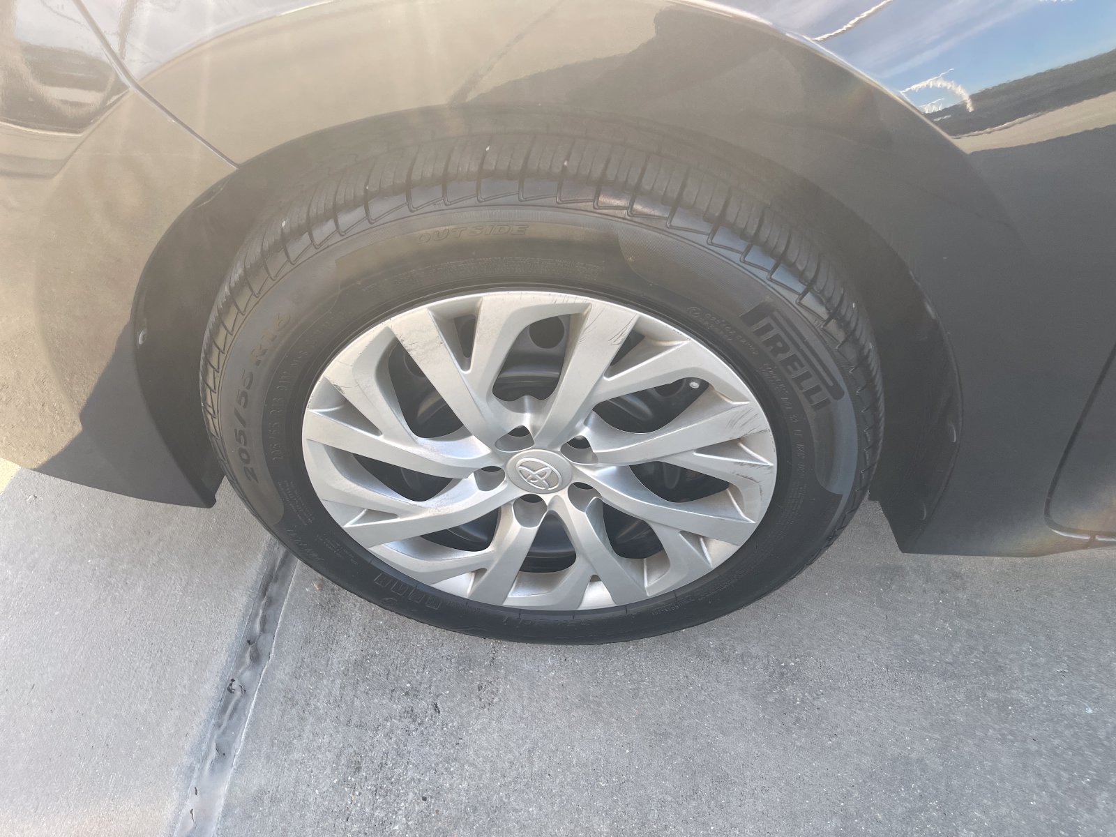 Used 2019 Toyota Corolla LE FWD image 14