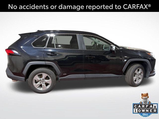 Certified 2025 Toyota RAV4 LE AWD/4WD image 3