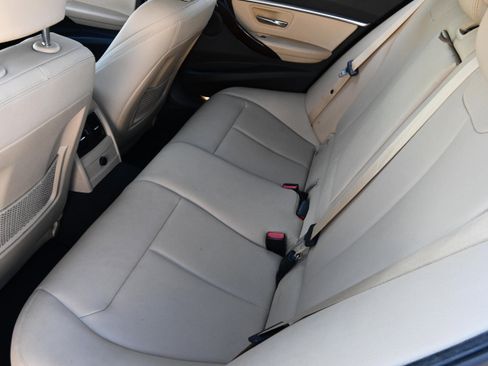 Used 2017 BMW 330i Sedan image 9
