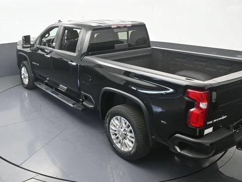 Used 2022 Chevrolet Silverado 2500 High Country w/ Z71 Off-Road Package AWD/4WD image 65