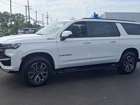 Certified 2021 Chevrolet Suburban Z71 AWD/4WD image 7