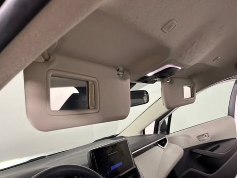 Used 2025 Toyota Corolla LE FWD image 35