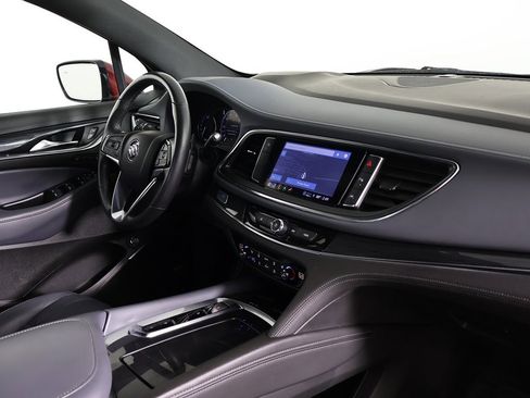 Used 2024 Buick Enclave Premium image 28