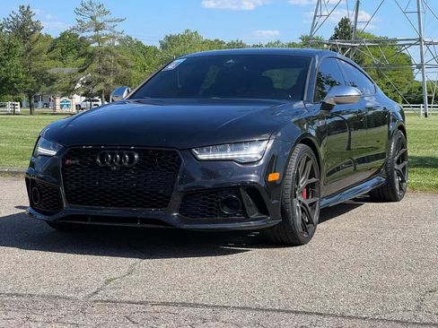 Used 2017 Audi RS 7 Prestige w/ Driver Assistance Package AWD/4WD image 1