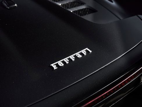 Used 2015 Ferrari 458 Spider RWD image 11