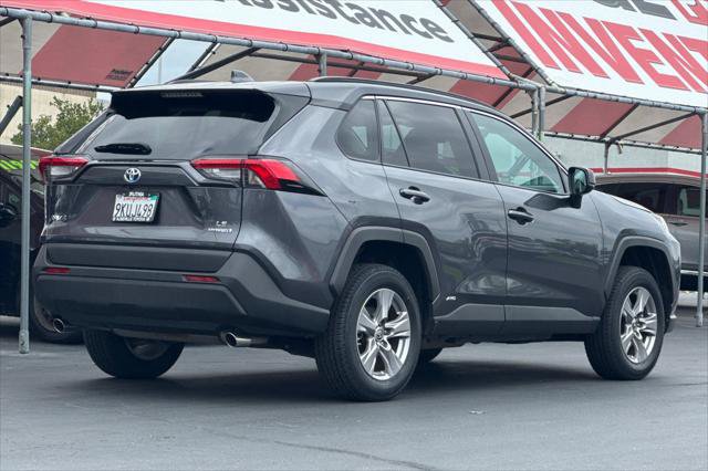 Certified 2024 Toyota RAV4 LE AWD/4WD image 2