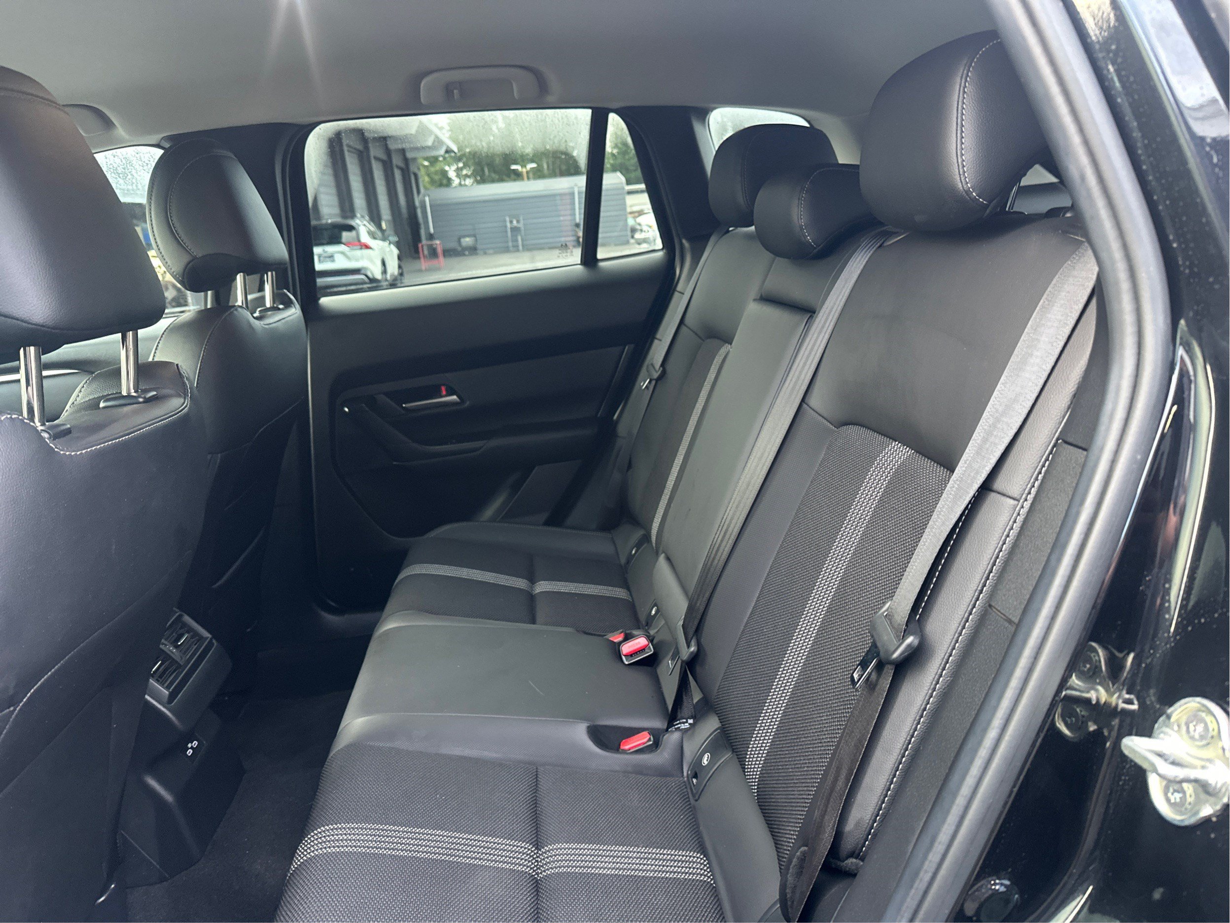 Used 2025 MAZDA CX-50 AWD 2.5 S w/ Weather Package image 10