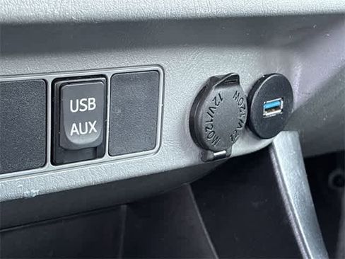 Used 2014 Toyota Tacoma PreRunner w/ SR5 Package image 32