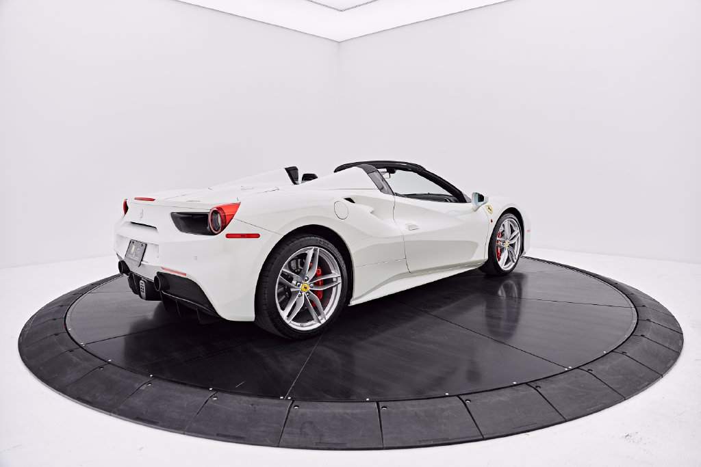 Used 2018 Ferrari 488 Spider RWD image 20