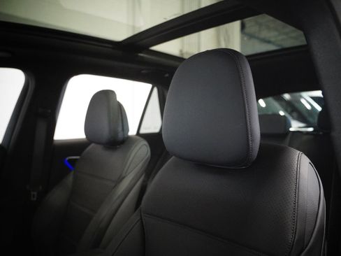 New 2026 Mercedes-Benz GLC 300 4MATIC image 15