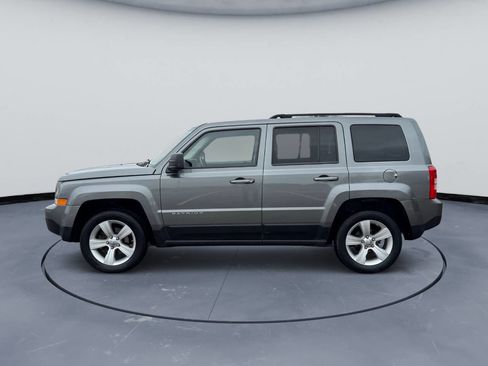 Used 2012 Jeep Patriot Latitude w/ Sun/Sound Group image 9