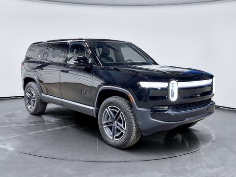 Used 2025 Rivian R1S Adventure AWD/4WD image 4