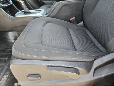 Used 2022 Chevrolet Colorado LT w/ Fleet Safety Package RWD image 24
