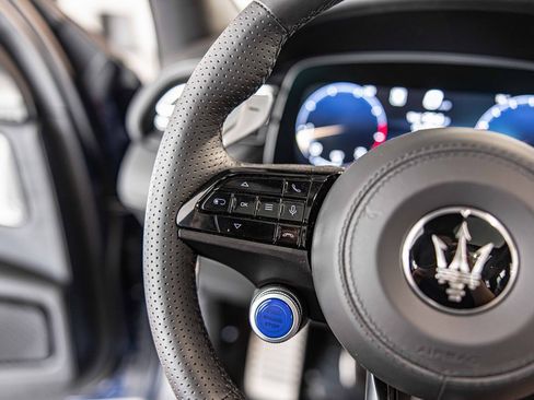 New 2025 Maserati Grecale Modena image 24